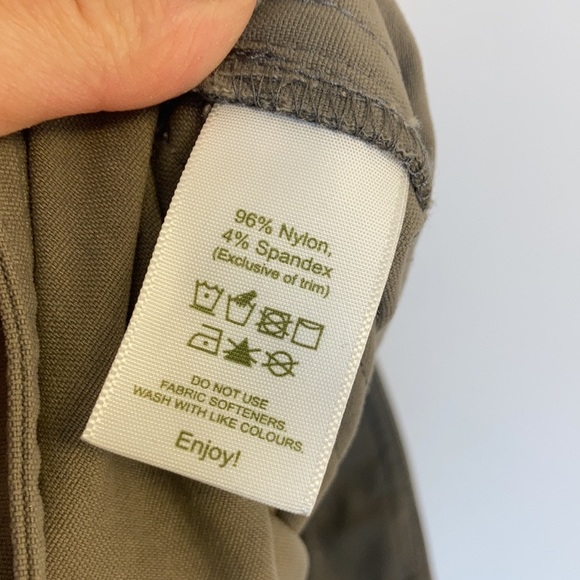 Tilley Pants Mens 34 x 28 Khaki Tan Nylon Stretch Chino Straight Leg Travel - Picture 9 of 11